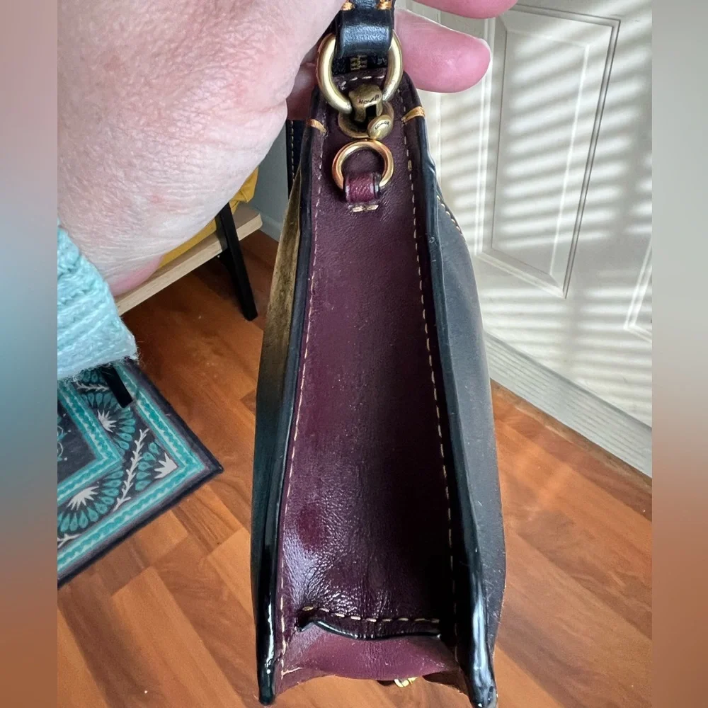 Coach 1941 Tea Rose SoHo crossbody smooth black leather zip top tea roses strap